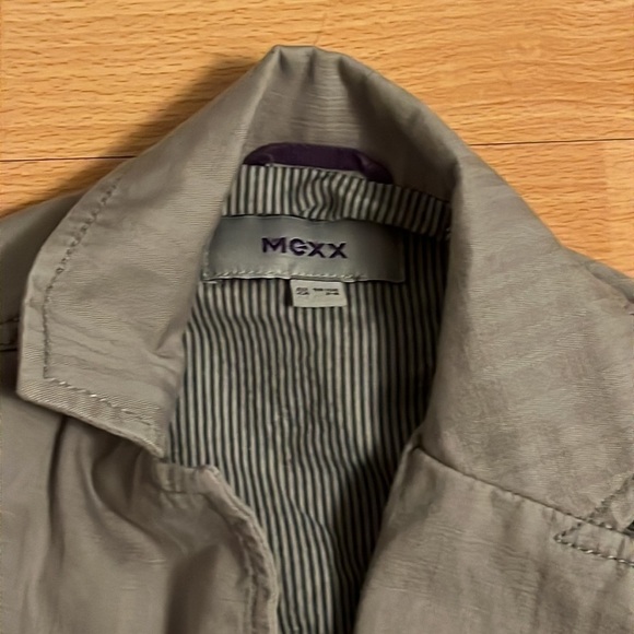 Mexx kids, boys size 3-4 grey sports jacket.​​​ - Picture 2 of 5